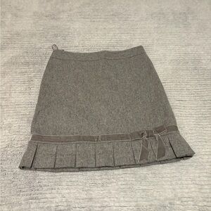 Vintage Banana Republic Gray Women's Wool Skirt with Velvet/Bow Detail
